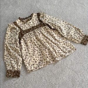 Women’s size large long sleeve dress shirt